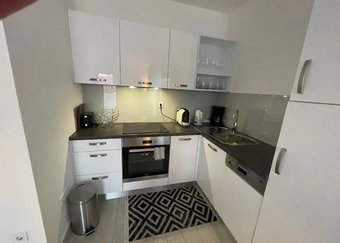 Sunset 11 Apartman Zára