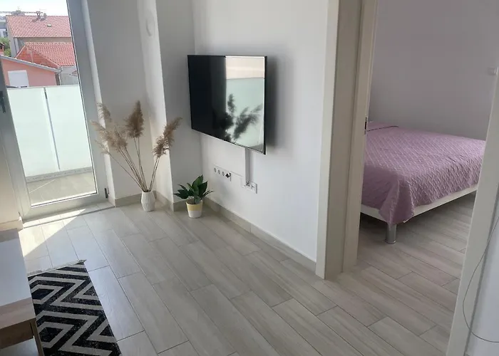 Sunset 11 Apartman Zára